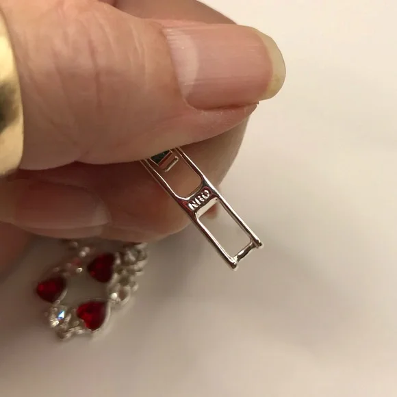 Avon Red Acrylic Hearts and Silver-Tone Tennis Bracelet - Picture 7 of 10